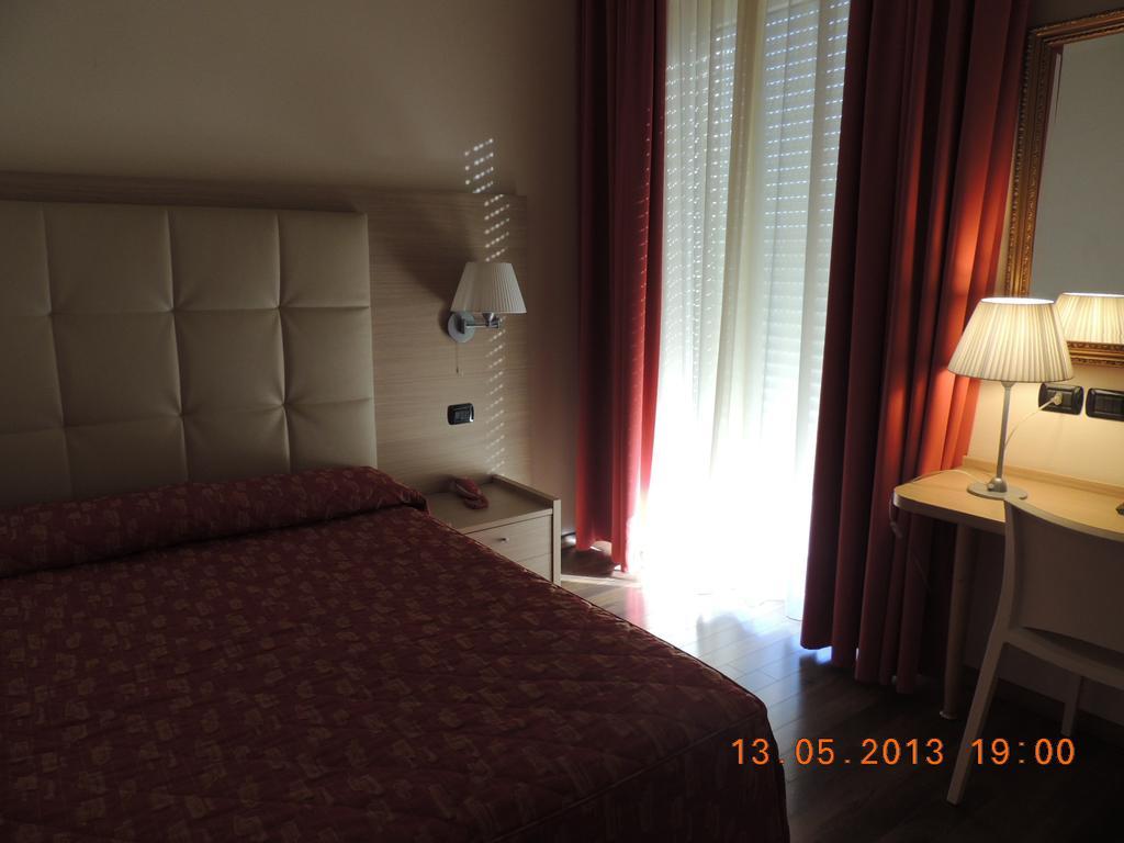 Hotel Gasparina Castelnuovo del Garda Pokoj fotografie